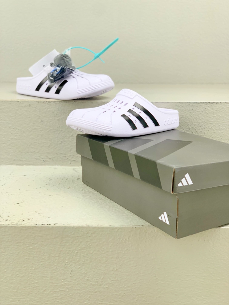 Adidas slippers